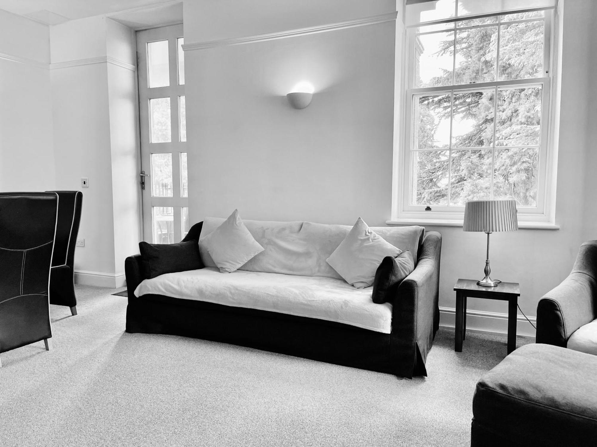 St Andrews Apartments Maidstone Luaran gambar