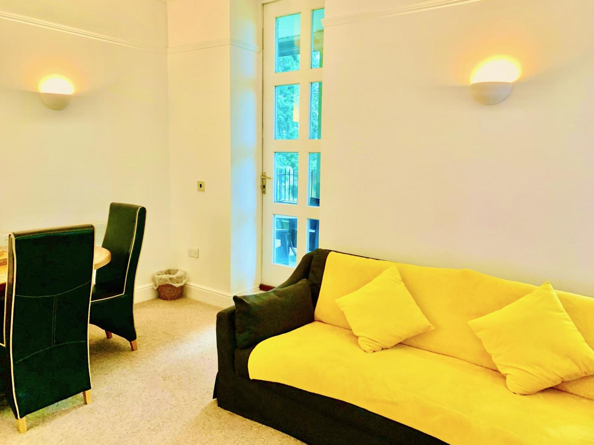 St Andrews Apartments Maidstone Luaran gambar