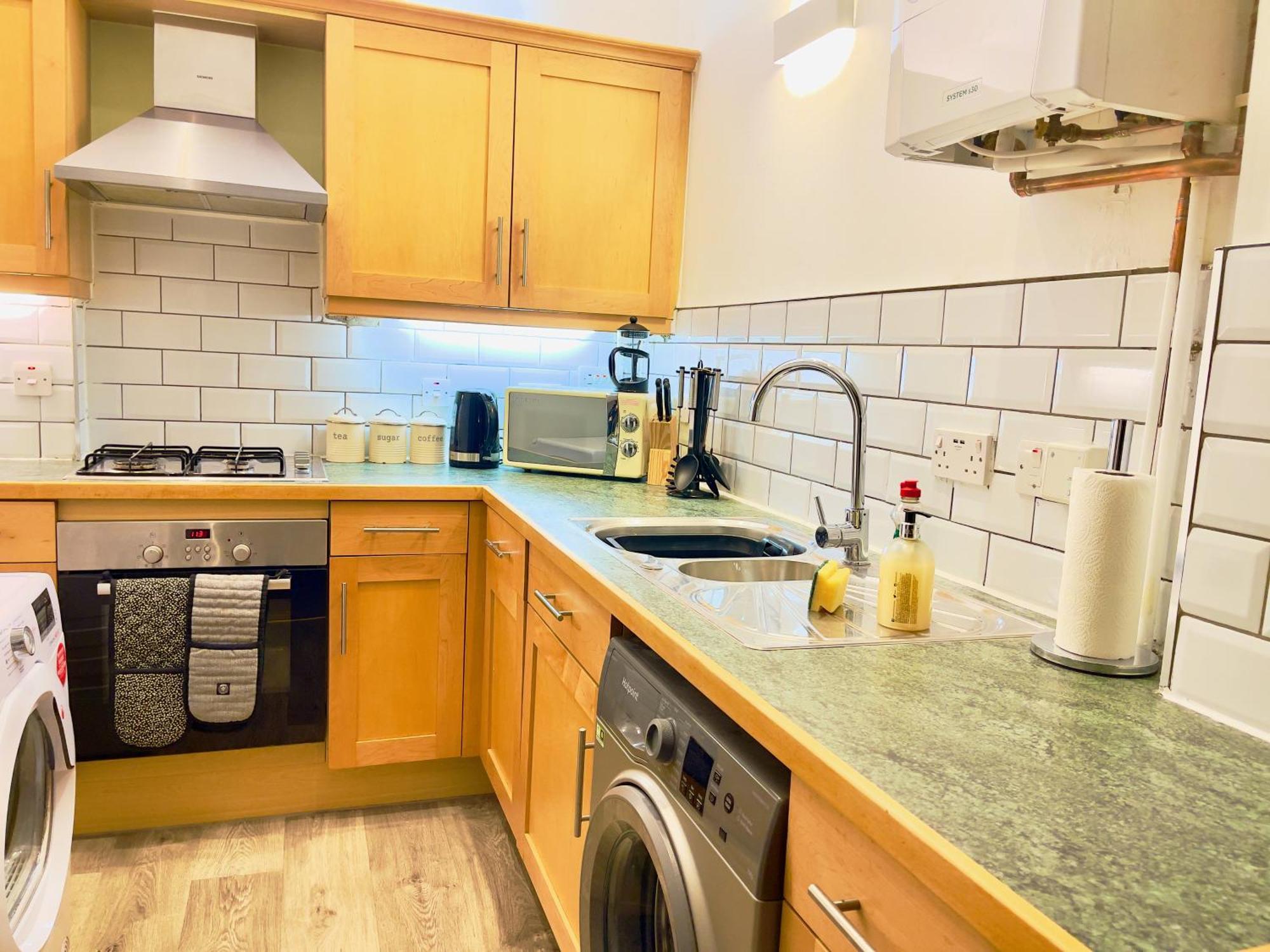 St Andrews Apartments Maidstone Luaran gambar