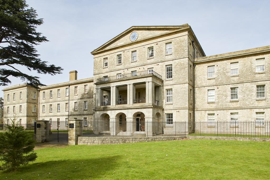 St Andrews Apartments Maidstone Luaran gambar
